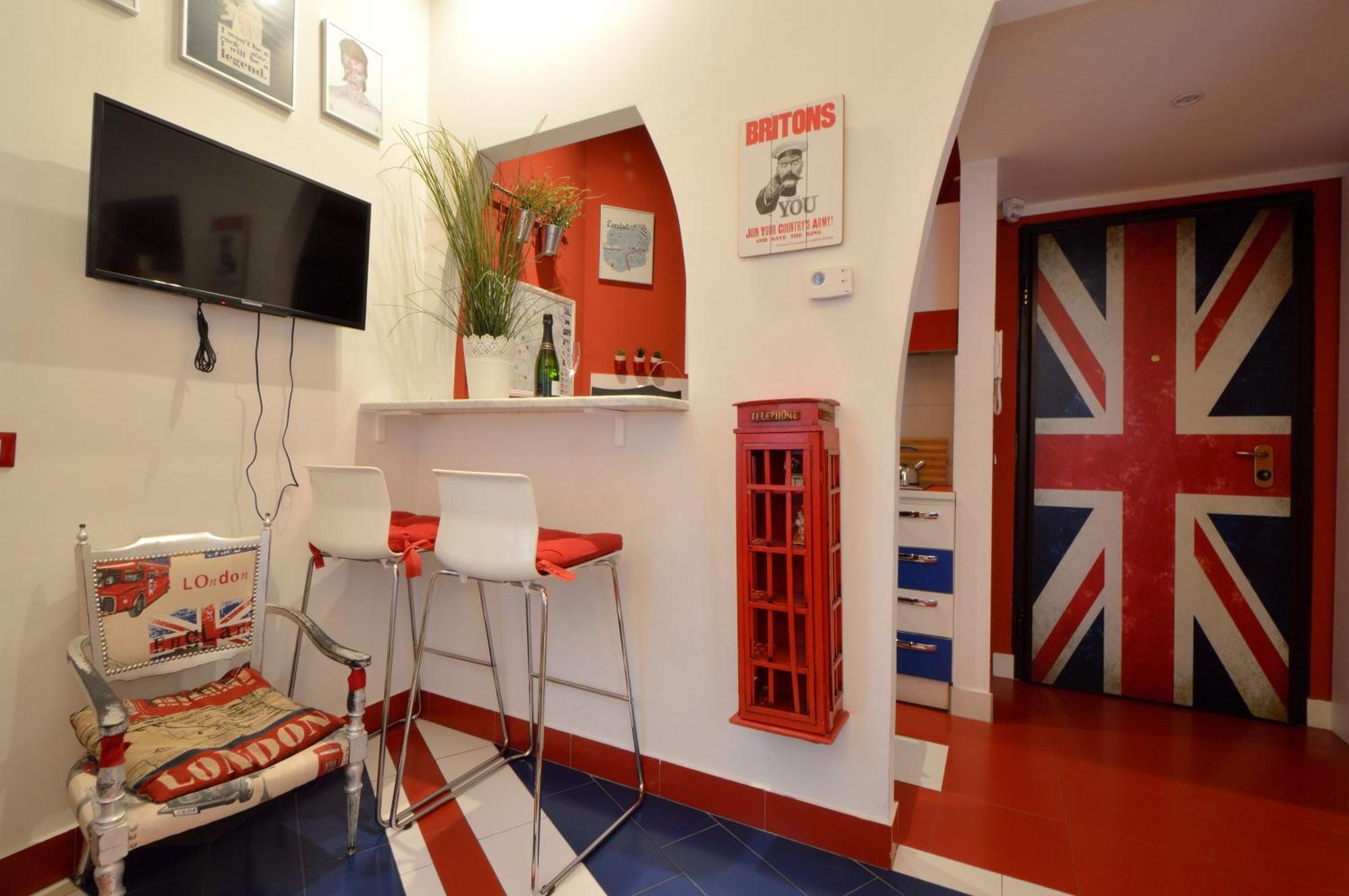 Bellissimo Mini Deluxe Di Design E A Tema Inghiterra - Potente Wi-fi Ottimo Il Collegamento Con Aeroporto Di Malpensa E Rho Fiera, Vicino A 3 Linee Metropolitane Appartamento *