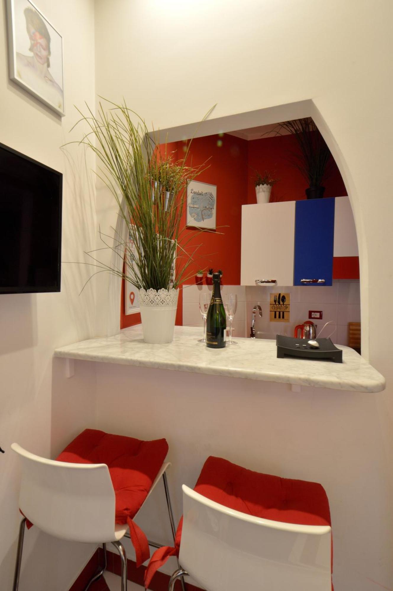 Appartamento Bellissimo Mini Deluxe Di Design E A Tema Inghiterra - Potente Wi-fi Ottimo Il Collegamento Con Aeroporto Di Malpensa E Rho Fiera, Vicino A 3 Linee Metropolitane *
